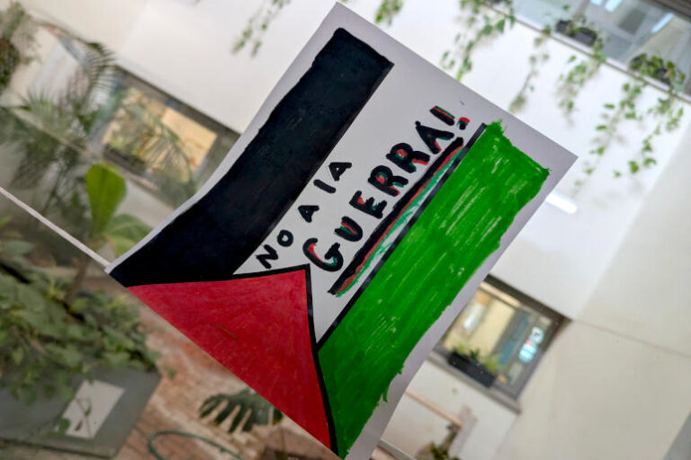 Més informació sobre l'article El barri de La Mina, a través d’alumnes de l’Institut Escola, serà també present al gran Concert-Manifest ‘Act x Palestine’