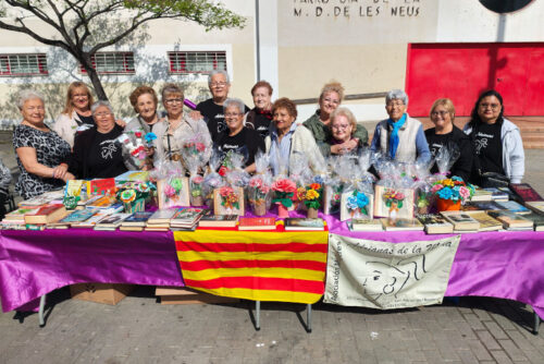 Un passeig fotogràfic per les propostes de Sant Jordi a La Mina